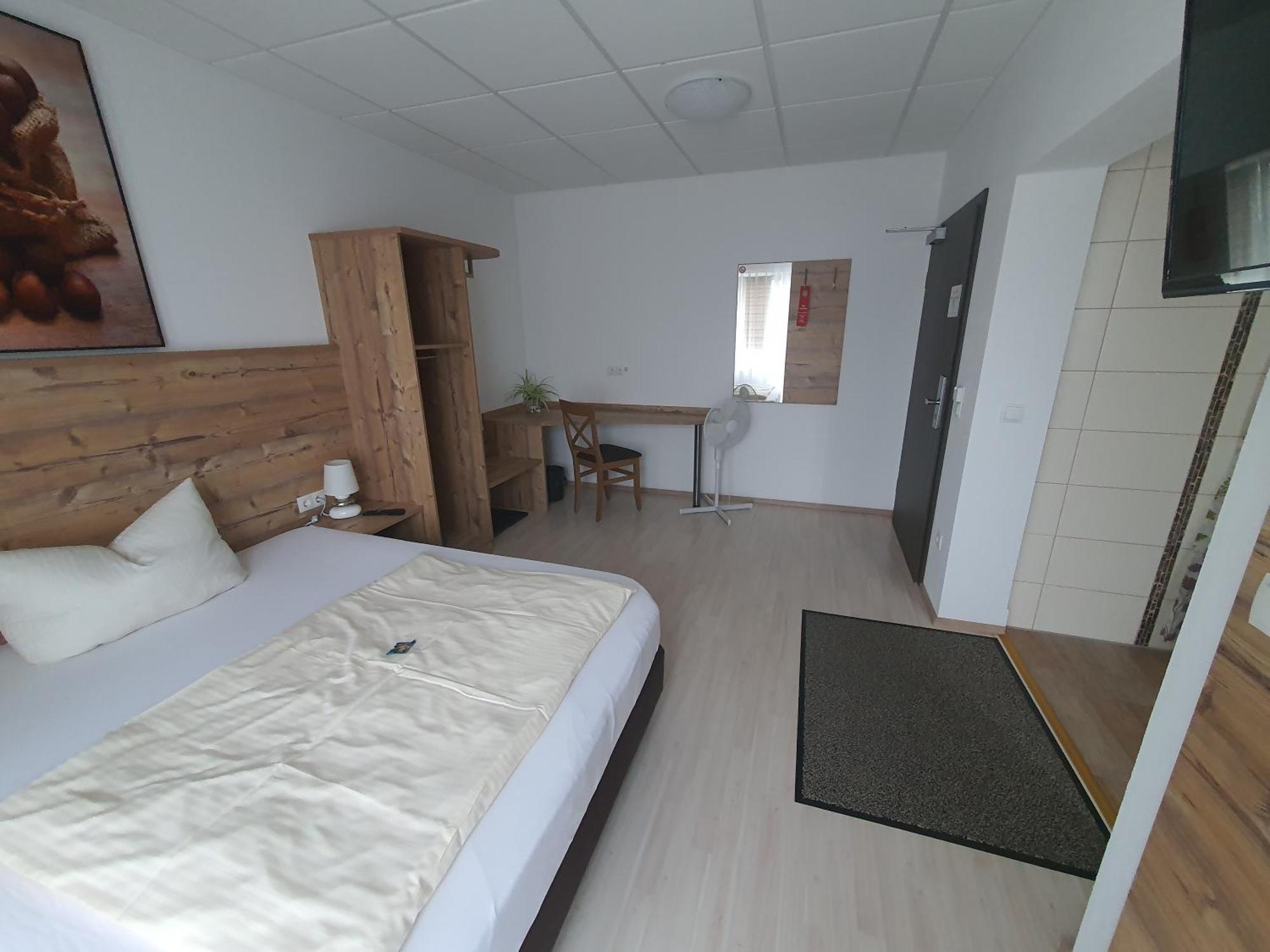 Fraenkischer Hof --- Hotel In Pegnitz --- Schlabecks Fraenkischer Hof Buitenkant foto